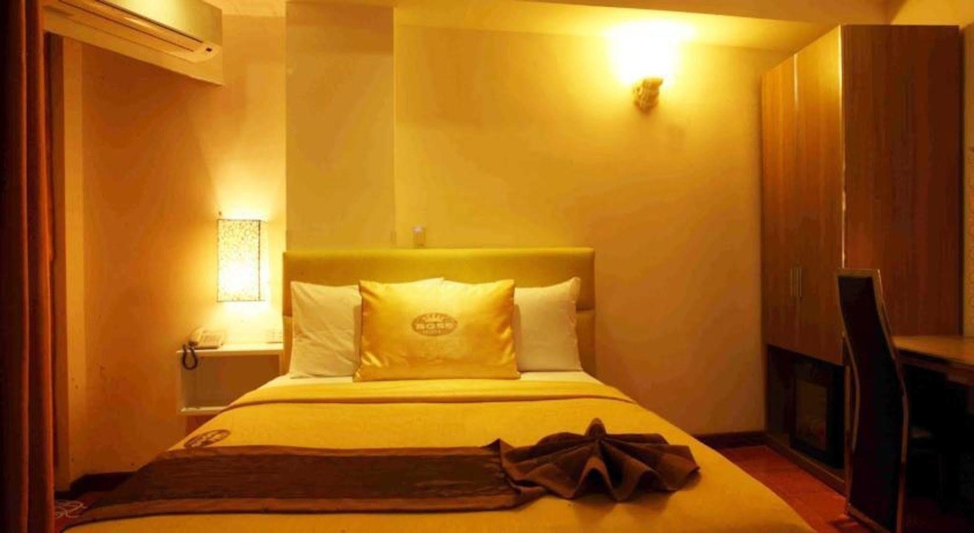 A25 Hotel - 14 Pho Duc Chinh Ho Chi Minh City Bagian luar foto